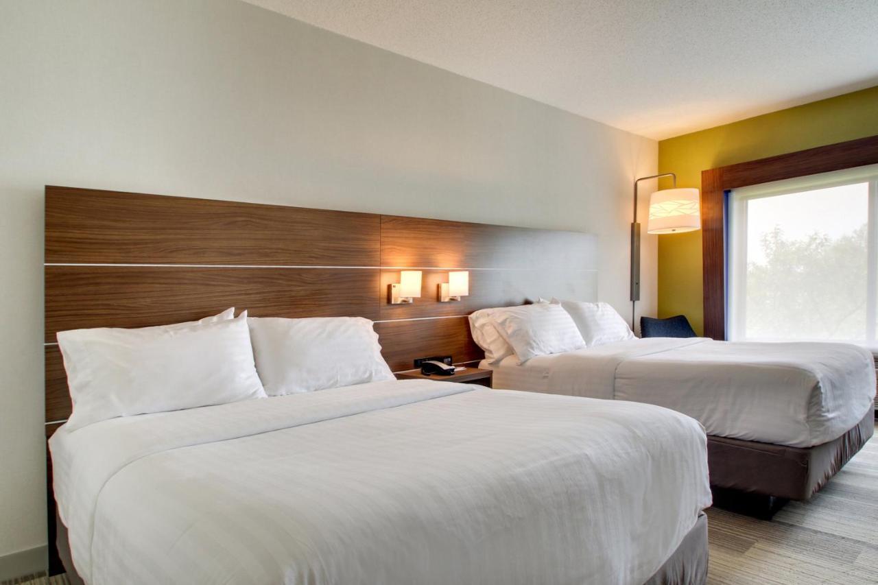 Holiday Inn Express & Suites Aurora - Naperville By Ihg Luaran gambar